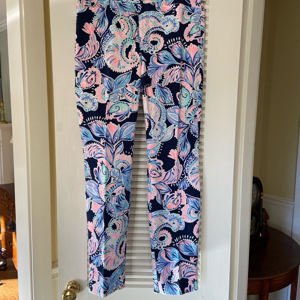 Lilly Pulitzer size 6 women pants, excellent condition never worn